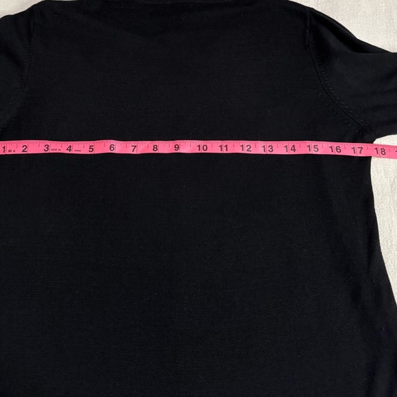 August Silk Women’s Black Knit Top, XL 100% Silk 
Like New - Picture 8 of 9